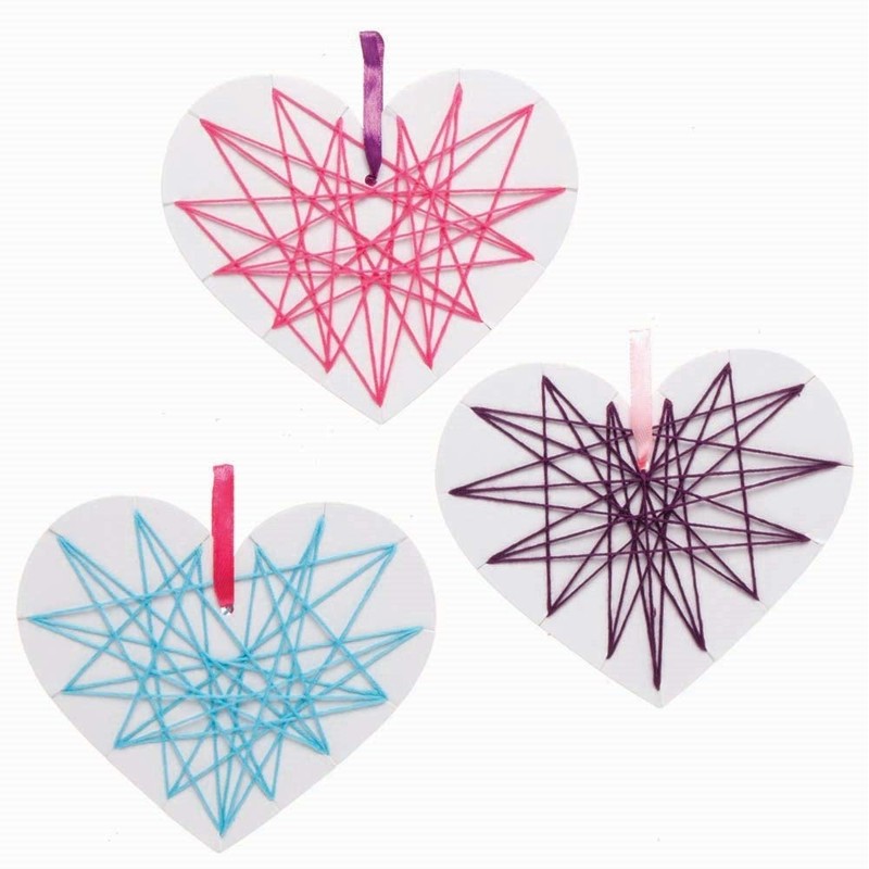 Baker Ross AX745 Heart Weaving Decorations - Pack of 8,