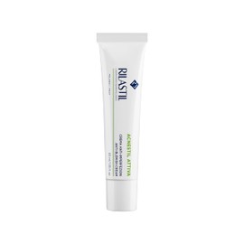 Rilastil Acnestil Crema Attiva, Crema Anti-Imperfezioni per Pelli Miste, Grasse e con Tendenza Acneica, Confezione da 40 ml