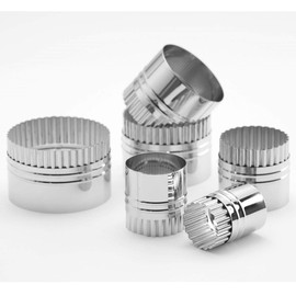 thermohauser Cookie Cutter Set (Stainless Steel), Round, Smooth / Wavy Edge, 6 Pieces, Diameter 5.0 - 11.4 cm, Packed in Tin Storage Tin