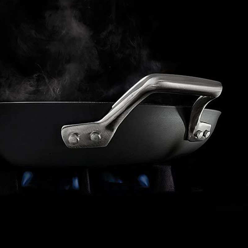 Calphalon 1948256 Signature Hard Anodized Nonstick Covered Everyday Chef Pan,