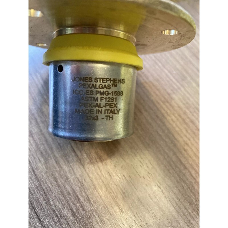 Jones Stephens PEXALGAS 32 mm(1" eq.) TH x 1” MPT