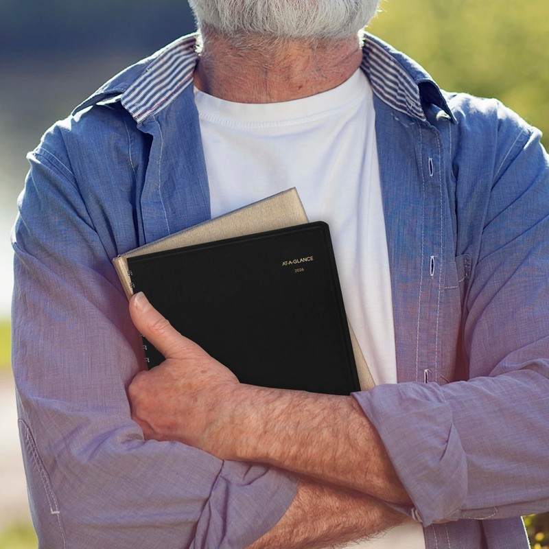 AT-A-GLANCE 2026 Appointment Book Planner, Daily, 7" x 8-3/4", Medium,