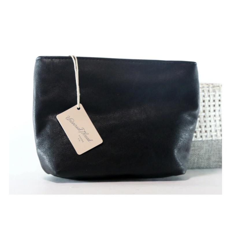 Women's Universal Thread Black Zip Up Pouch Makeup Bag Carry