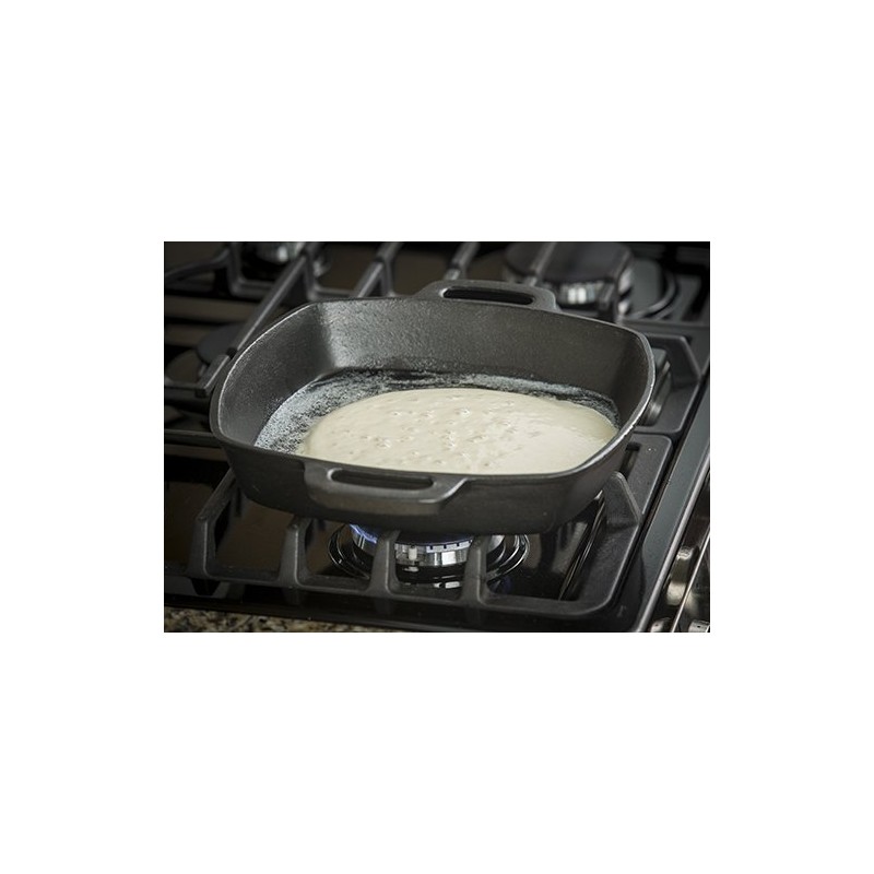 TableCraft Pre-Seasoned 10" Cast Iron Square Fry Pan | Commerical