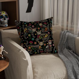 ZAEW Dia De Los Muertos Pillow Cover Sugar Skull Cats Flower Paisley Petals Day of The Dead Mexican Throw Pillow Case Decorations for Farmhouse Home Bedroom Sofa Couch Outdoor Holiday Decor 20x20 Inch