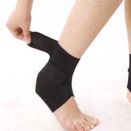 Bonvie Fußgelenkbandage Knöchelstützbandage vermeidet Fehlbewegungen des Fußes. Sie stabilisiert das Fußgelenk und verringert die Belastung. Für Männer und Frauen