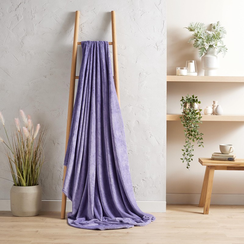 Olivia Rocco Flannel Fleece Throw Blanket Super Soft Warm Fluffy