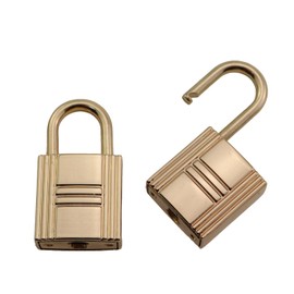 CTWHA 4PCS Light Gold Small Padlock with Key Metal Mini Lock Small Luggage Lock 1.38x0.8x0.35 inch Vintage Jewelry Box Organizer Padlock for Luggage Women Bags Handbags