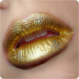 MAC Labial Alto Impacto Dorado Bys