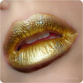 MAC Labial Alto Impacto Dorado Bys