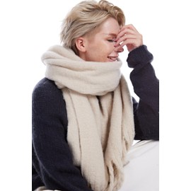 DiaryLook Chunky Scarf Ladies Winter Fluffy Scarf Gifts for Women Chunky Blanket Scarf Presents for Mum Oversized Thick Shawl