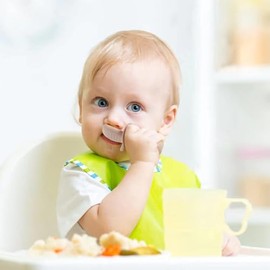 PandaEar Juego de 6 cucharas de silicona para bebés y tenedores, juego de alimentación anticocal para primeros utensilios autoalimentados para casas LED de bebé a la edad de 3 meses (marrón verdoso)