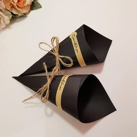 50Pcs Kraft Paper Cones Bouquet Wrapping Paper Cones Wedding Confetti Candy Gift Flower Paper Cones Holder with Hemp Ropes for DIY Wedding Table Decor Party Gift Packaging, Black