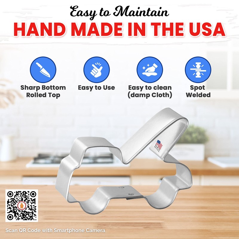 Foose Tow Truck Tin Cookie Cutter 3 in B1095