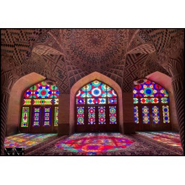 Puzzles To Keep - Oriental Architecture 1000 Pieces Premium Jigsaw Puzzle, Magnificent Iranian Architecture in Nasir-al-Mulk Mosque in Shiraz, Iran. Elegant Tin Box + Customized Wooden Frame, Gift