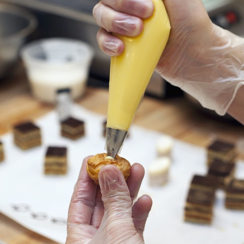 10 Professional Tips Piping Tips Piping Tips Muffin Cupcake Piping