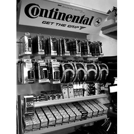 Continental Tour 28 700x32-47 / 28x1.5-1.75" - 42mm Presta Valve - Pack of 2 Tubes