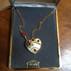 Joanne Jewels Vintage Hooked Heart  Boxed Gift set 22K Gold Plated 20"-21" chain