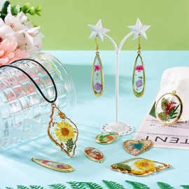 Spritewelry 12pcs Dried Flower Resin Charms Pendants Teardrop Heart Pressed Flower Resin Charm Floral Transparent Clear Resin Charms for Women DIY Drop Earring Necklace Jewelry Making