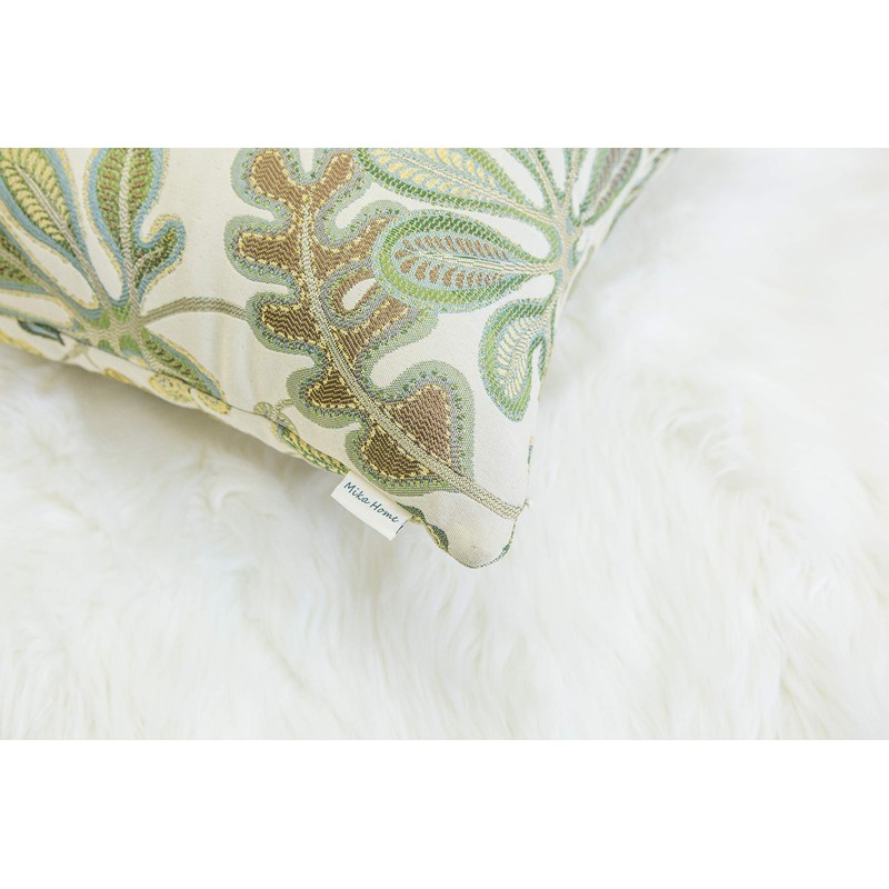 Mika Home Set of 2 Jacquard Tropical Leaf Pattern Throw