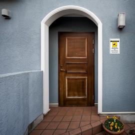 Set of 3 Video Surveillance Signs 20 x 30 cm PVC – Area Under Security Checked – GDPR Compliant – Waterproof, Anti-Glare, Durable for Indoor and Outdoor Use – Long Lasting