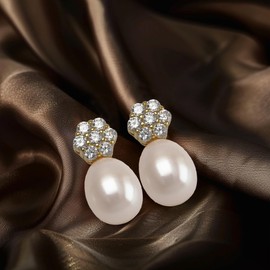 Finatso Sterling Silver Stud Cultured Pearl Flower Earrings (White Yellow)