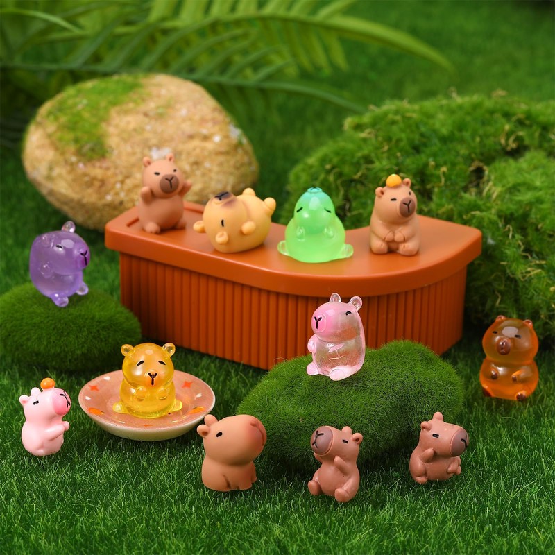 GSrenyu 50 Pcs Mini Resin Capybara Animals Luminous Figures Gifts