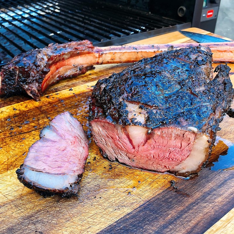 Hardcore Carnivore Black: Activated Charcoal Meat Seasoning Rub (13 oz