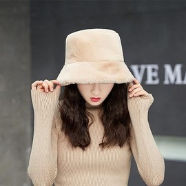 ITODA Winter Hat Women's Fishing Hat Faux Fur Women's Hat Winter Fishing Hat Girls Winter Hat Soft Warm Bucket Hat Fluffy Faux Fur Hat Wind Protection Leisure Hat Modern Fur Hat Outdoor Leisure, beige