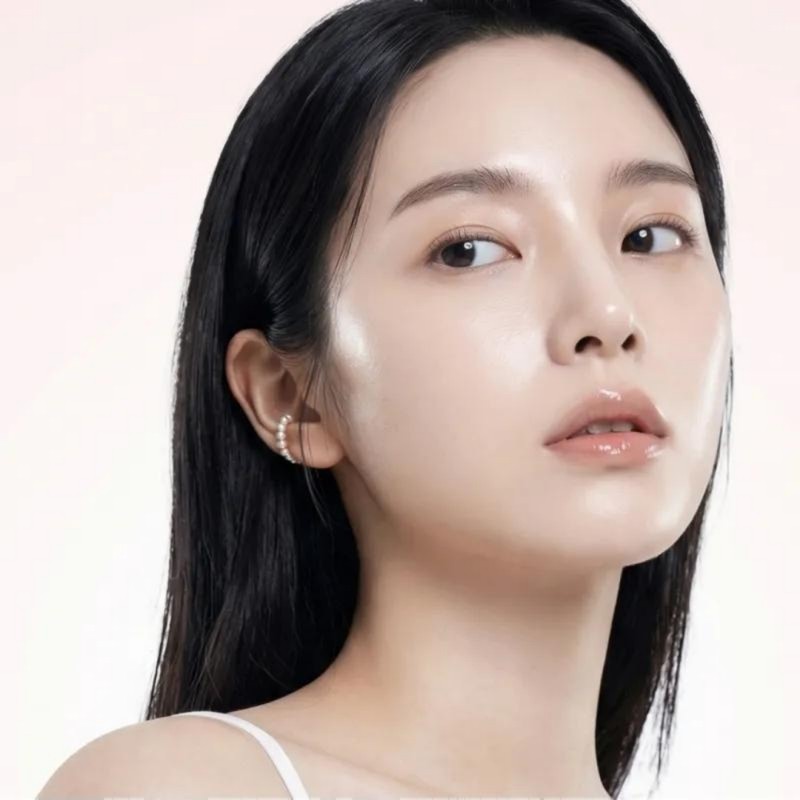 Leaf & Co. Partner pact flight attendant cushion water glow