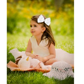 White Hair Bow with Sparkly Heart - 2 Pcs Bow Hair Clips, Elegant Hair Accessories for Wedding Birthday Party School