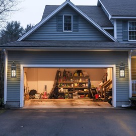 Darkaway Outdoor Light Fixtures Wall Mount, Outside Wall Lights Exterior Lighting Fixture with Water Ripple Glass Outdoor Wall Sconce for House Porch Hallway Garage Front Door