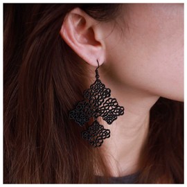 Inilbran Boho Black Chandelier Dangle Earrings Black Chandelier Leaf Earrings Vintage Floral Celtic Filigree Earrings Exaggerate Filigree Leaf Drop Earrings Jewelry for Women and Girls