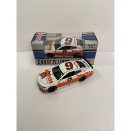 Lionel NASCAR 2021 CHASE ELLIOTT #9 DARLINGTON HOOTERS THROWBACK 1/64 CAR