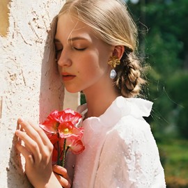 Bohemian Gold Flower Earrings for Women Mom Baroque Pearl Pendant Trendy Elegant Dangle Drop Stud Stainless Steel Jewelry for Women