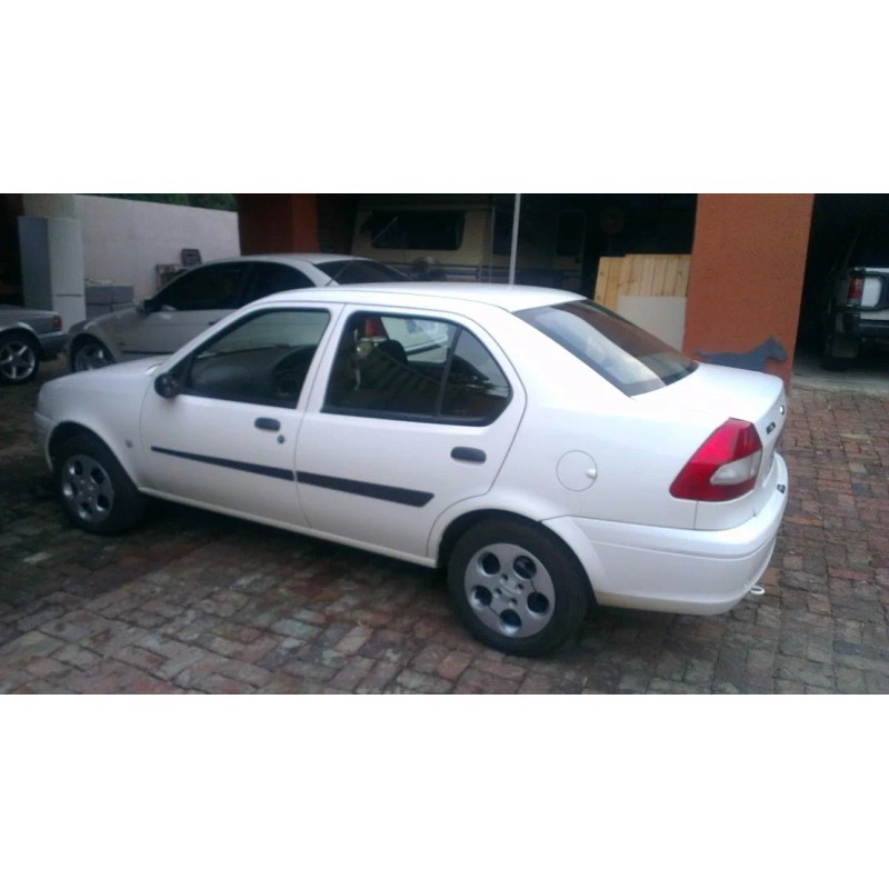 01-07 Ford Ikon Manija Exterior Delantera Derecha Corrugada Negro Delantera