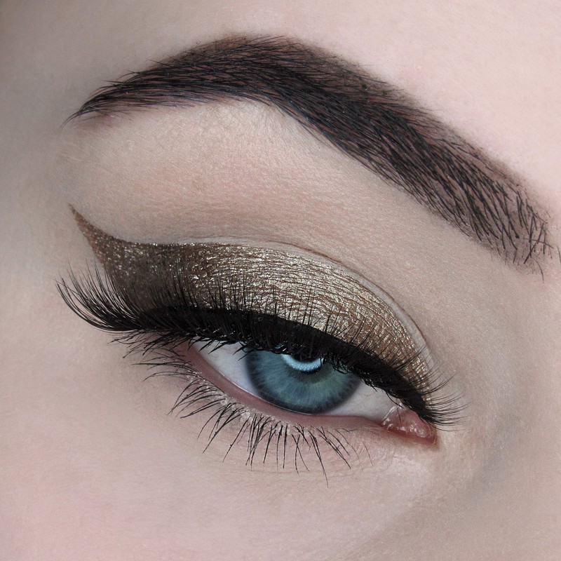 Luxvisage Long Lasting Highly Pigmented Metallic Liquid Eyeshadow Metal Hype,