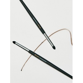 Studio 17 Aegyo Sal Brush 333 / 스튜디오17 애교살 브러쉬 333