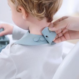 hellomummy! Baby Bibs Feeding Silicone Bibs Waterproof Soft Apron Smock Infant Dishware Bib Animal Shape Colorful Christmas Edition (Blue)