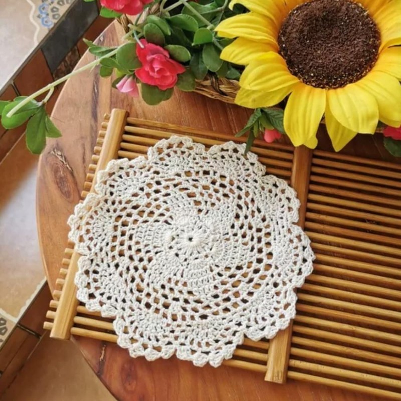 Aernajialin 4 PCS Vintage Crochet Doilies 8 Inches Round Cotton