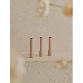 THEM Refreshing Glow Lip Balm 2.3g / 띰 리프레싱 글로우 립 밤 2.3g