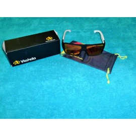 Viahda Polarized Sunglasses Black With White Trim Frames Red Tint Mirror Lens