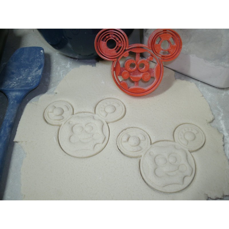 THEMED MAGICAL MOUSE TOODLES COMPUTER CLUBHOUSE SPECIAL OCCASION COOKIE CUTTER