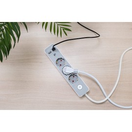 Garza - Steckdosenleiste Design Grau mit Schalter, 3 Steckdosen + 2 USBs, Kabel 1,4 m, Flachstecker, Kinderschutz