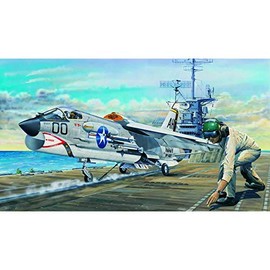 Trumpeter 1/32 F8E Crusader Fighter Model Kit