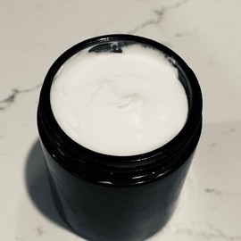 Organic Grass-Fed Beef Tallow Face Cream for Skincare Comfort - Gentle Moisturizer with Jojoba Oil and Essential Oil - Scent: Tea Tree, Size: 2 FL OZ