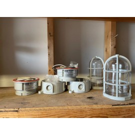 Hubbell Wiring NVX15GHGA Ceiling Mount Vaportight Light Fixture