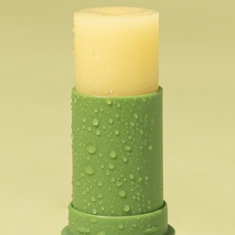 We Are Feel Good Inc. Kakadu Plum Lip Balm SPF50+