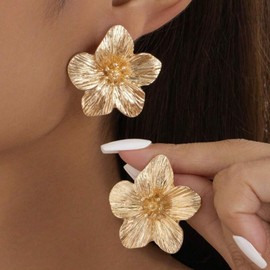 Gold Flower Earrings Gold Dangle Earrings for Women Romantic Boho Flower Statement Earrings for Wedding Party Jewelry