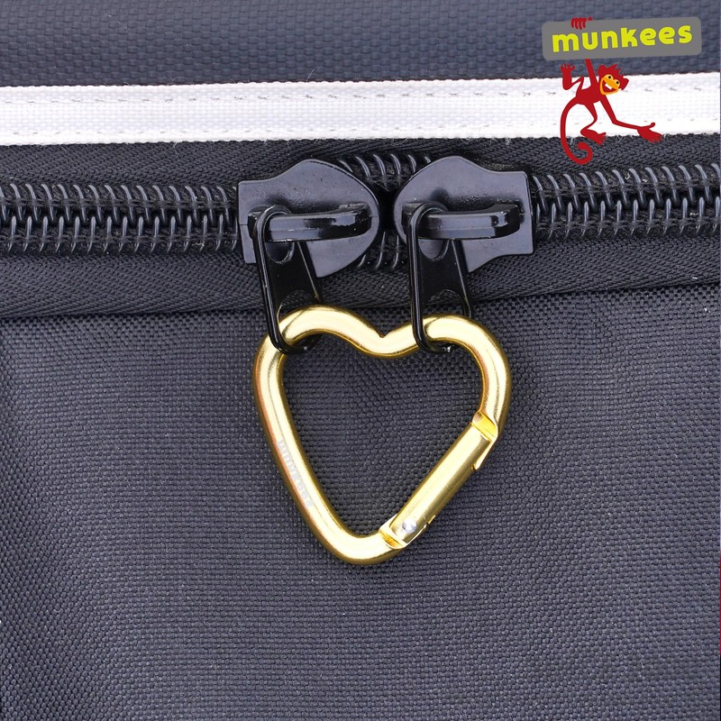 [MUNKEES] Heart Shape Carabiner, Key Chain, Aluminum Alloy, Backpack, Bottle